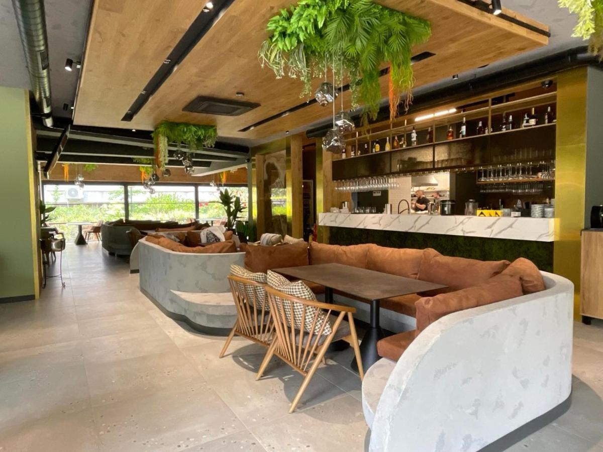 Mm Boutique Hotel Burgas ภายนอก รูปภาพ