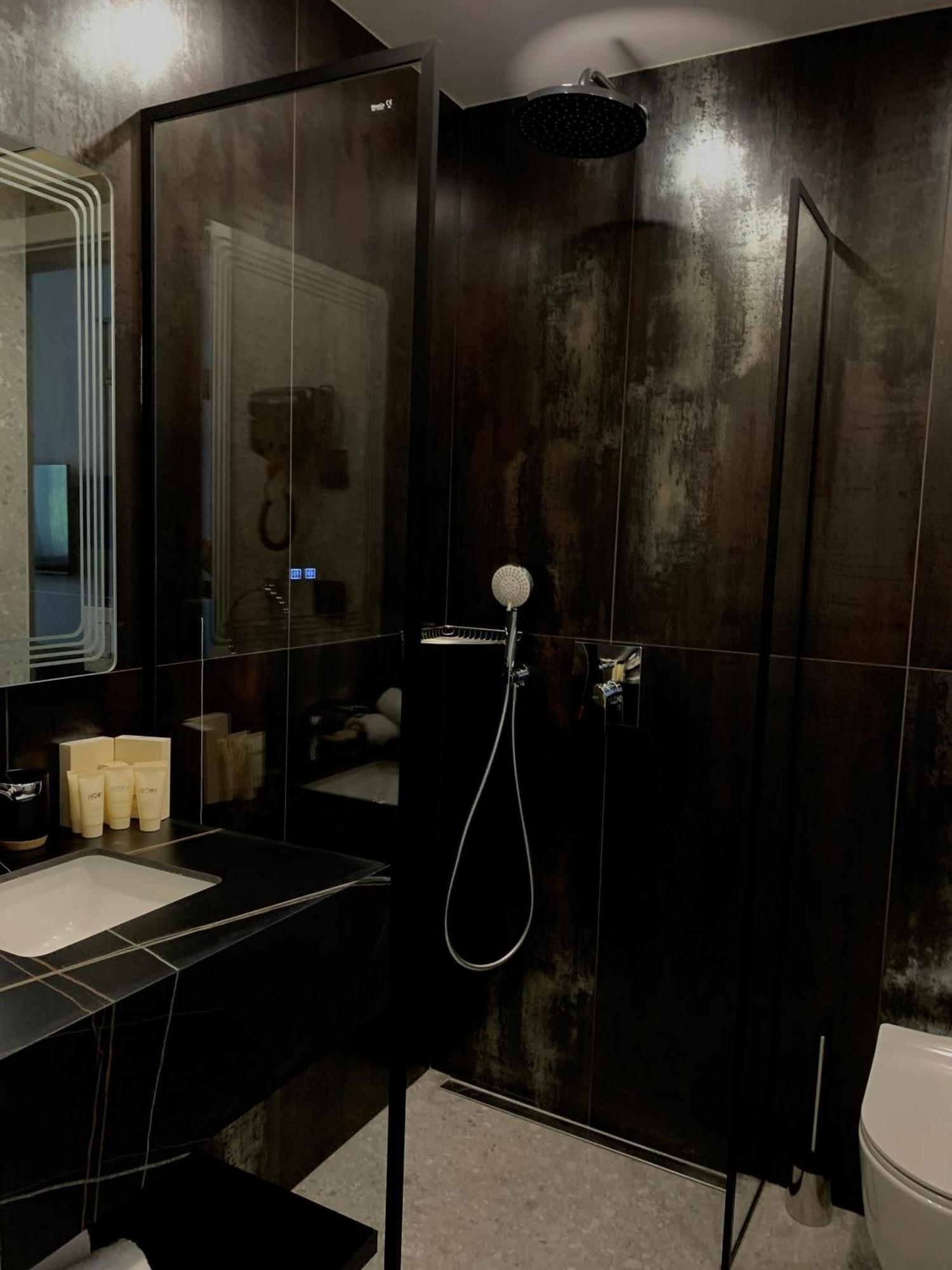 Mm Boutique Hotel Burgas ภายนอก รูปภาพ