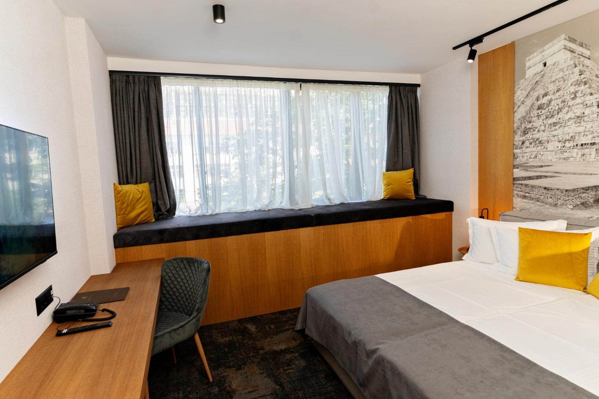 Mm Boutique Hotel Burgas ภายนอก รูปภาพ
